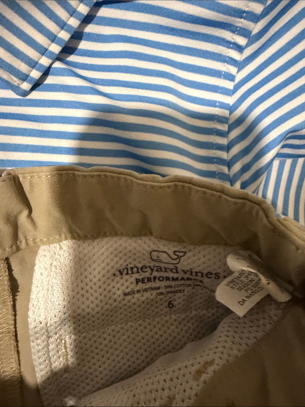 Vineyard Vines performance polo and performance shorts set - Picture 5 of 5